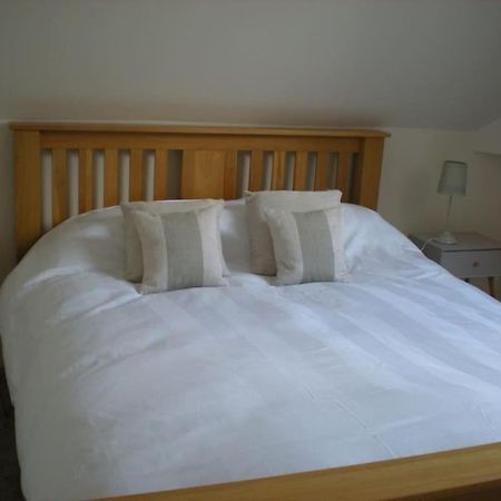 Beautiful Gate House A 4 Minute Walk From Beach Bognor Regis Exterior photo