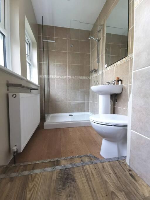 Beautiful Gate House A 4 Minute Walk From Beach Bognor Regis Exterior photo
