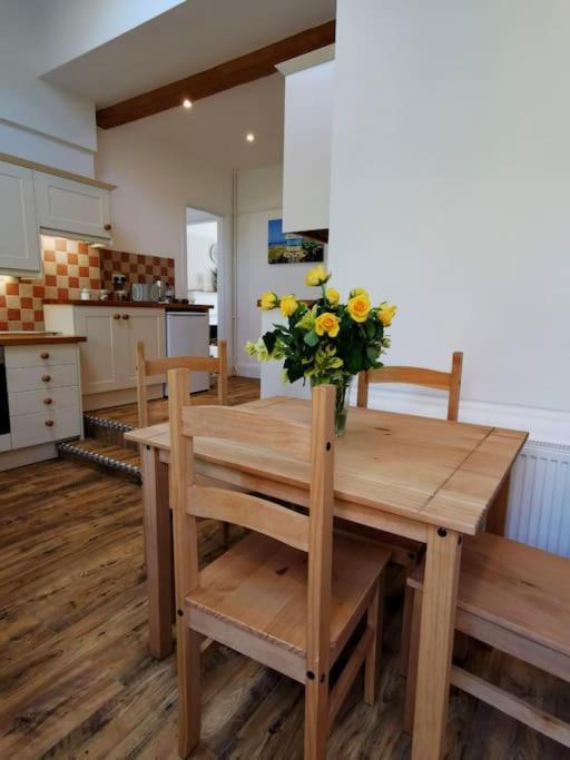Beautiful Gate House A 4 Minute Walk From Beach Bognor Regis Exterior photo